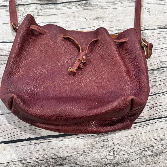 Portland Leather Goods Nutmeg Pebbled Leather Bucket Bag - Picture 2 of 9